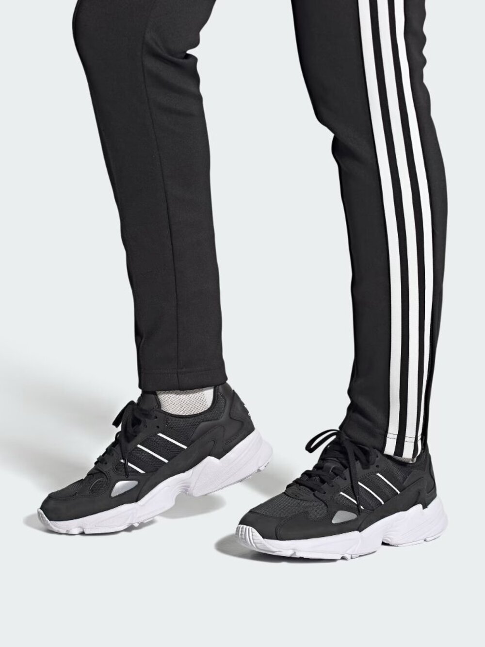 Adidas Falcon Sneakers Running Athletic Shoes Womens Size 7 - Worn 2-3 Times